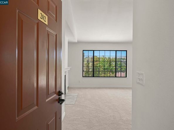 83 Tahoe Ct 202, San Ramon CA 94582