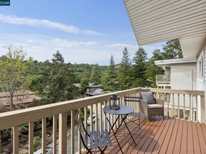 122 Ascot Ct B, Moraga CA 94556