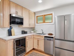 921 Underhills Rd, Oakland CA 94610