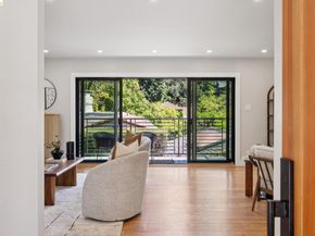 921 Underhills Rd, Oakland CA 94610