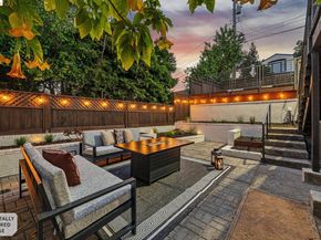 921 Underhills Rd, Oakland CA 94610