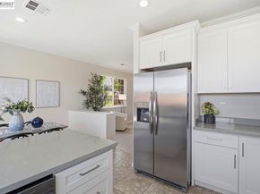 15355 Bittern Ct, San Leandro CA 94579