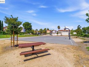 15355 Bittern Ct, San Leandro CA 94579