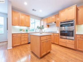 34187 Governo Dr, Union City CA 94587
