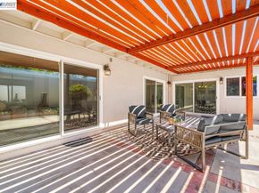 2375 Goldcrest Circle, Pleasanton CA 94566