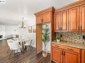 2375 Goldcrest Circle, Pleasanton CA 94566