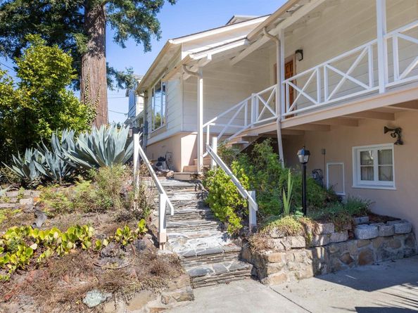 40 Harbord Ct, Oakland CA 94618