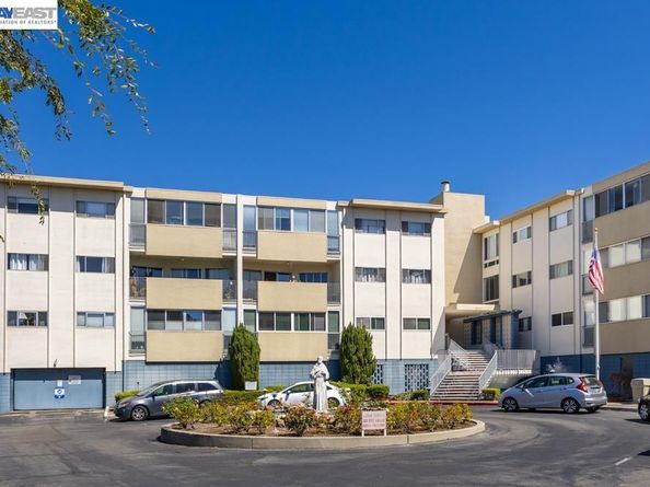 2137 Otis Dr 204, Alameda CA 94501