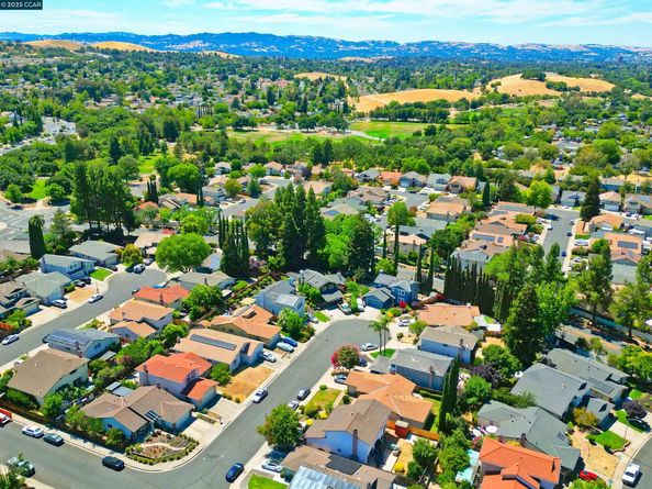 5091 Saint Celestine Ct, Concord CA 94521