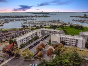 1205 Melville Sq 304, Richmond CA 94804