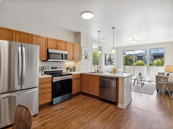 340 29Th Ave 204, Oakland CA 94601