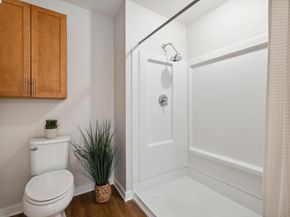340 29Th Ave 204, Oakland CA 94601