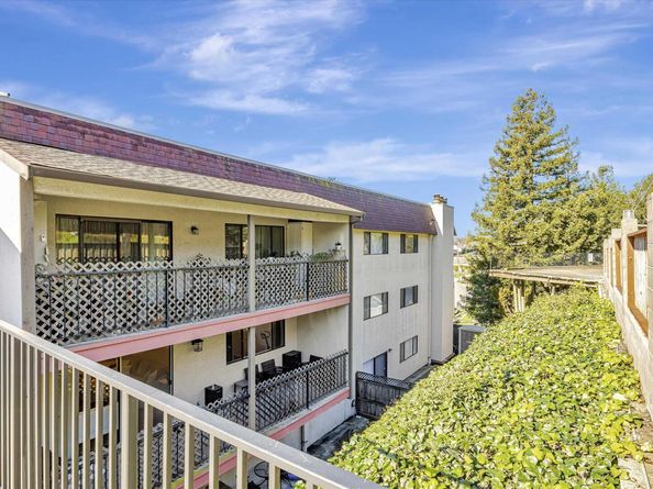 2500 Miramar Ave 205, Castro Valley CA 94546