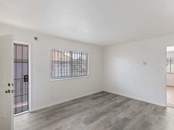 9918 Walnut St, Oakland CA 94603