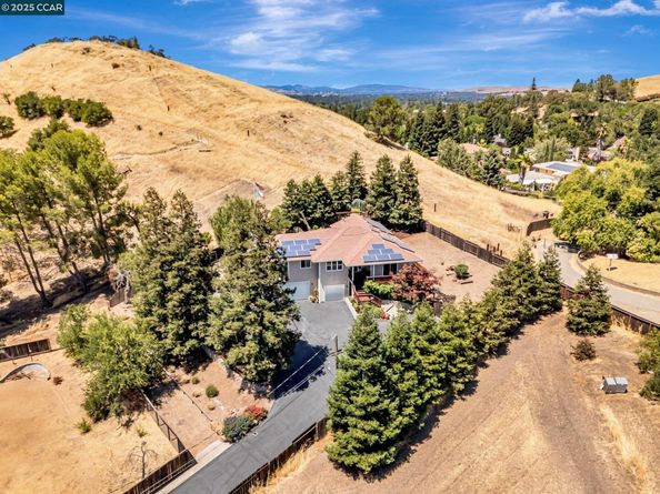 631 La Vista Rd, Walnut Creek CA 94598