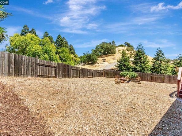631 La Vista Rd, Walnut Creek CA 94598