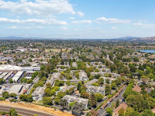 3443 Pepperwood Ter 301, Fremont CA 94536