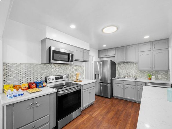 334 Oxford Street, Hayward CA 94541