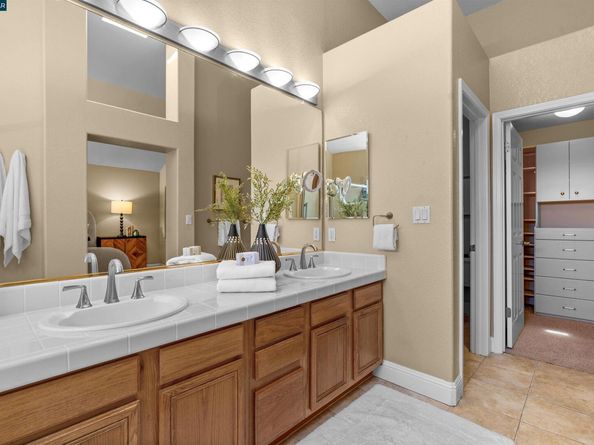 1054 Vista Pointe Cir, San Ramon CA 94582