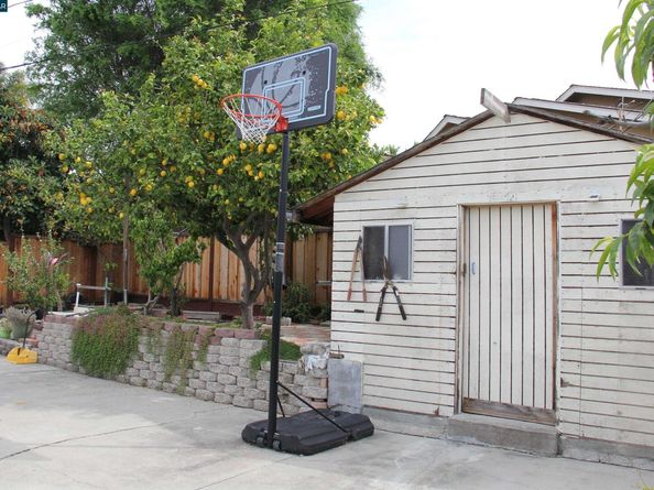 340 Carnegie Dr, Milpitas CA 95035