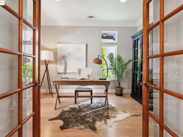 16032 Broadway Ter, Oakland CA 94611