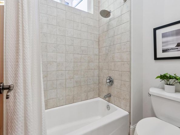 16032 Broadway Ter, Oakland CA 94611