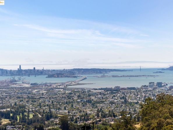 16032 Broadway Ter, Oakland CA 94611