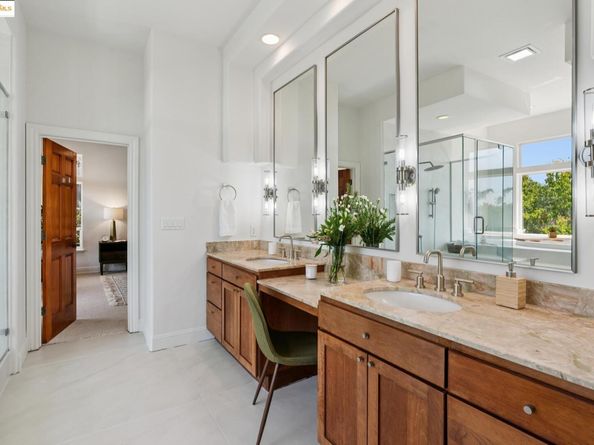 16032 Broadway Ter, Oakland CA 94611