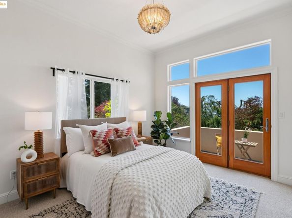 16032 Broadway Ter, Oakland CA 94611