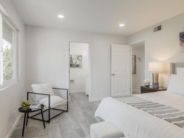 1965 Ascot Dr 6, Moraga CA 94556