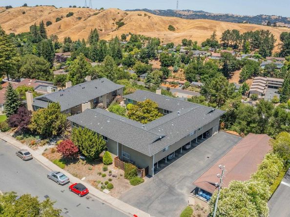 1965 Ascot Dr 6, Moraga CA 94556