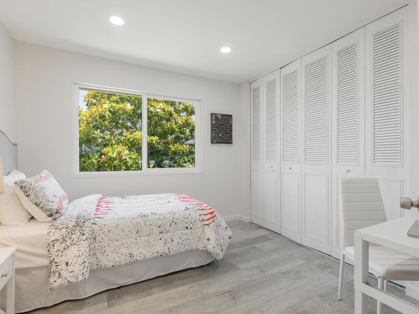 1965 Ascot Dr 6, Moraga CA 94556