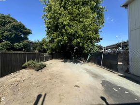 537 Chester St, Oakland CA 94607