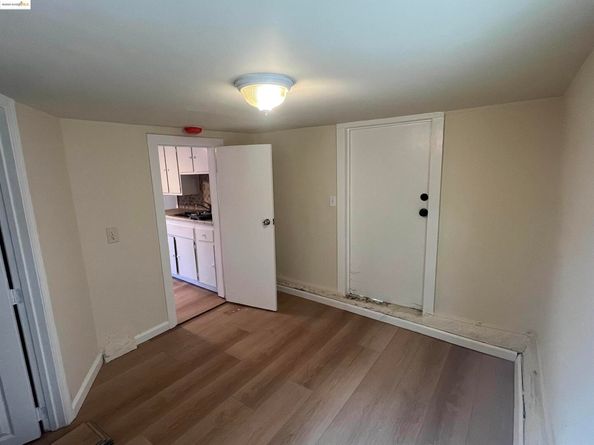 4114 E 17Th St, Oakland CA 94601