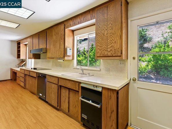 645 Evelyn Ct, Lafayette CA 94549