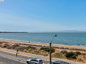1001 Shoreline Dr 301, Alameda CA 94501