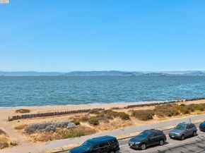 1001 Shoreline Dr 301, Alameda CA 94501