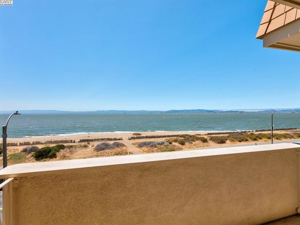 1001 Shoreline Dr 301, Alameda CA 94501