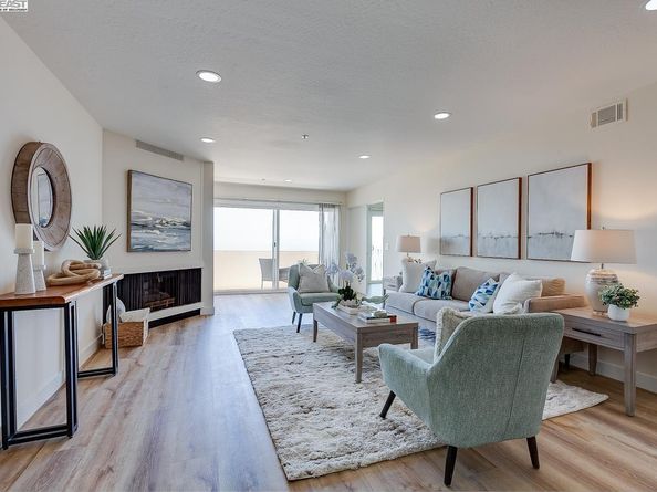 1001 Shoreline Dr 301, Alameda CA 94501
