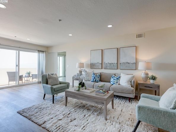 1001 Shoreline Dr 301, Alameda CA 94501