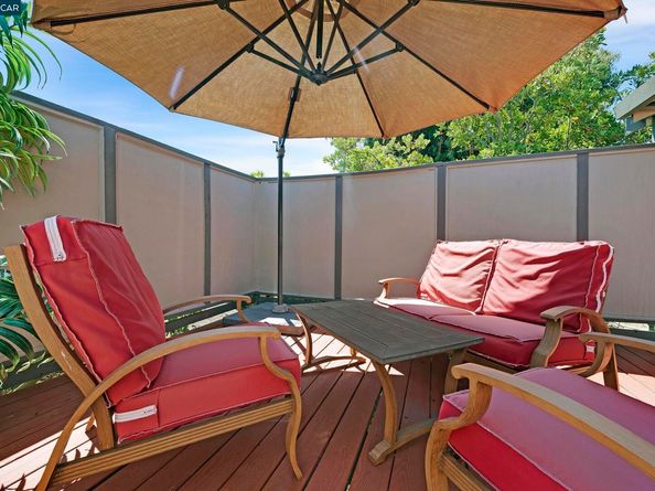 1496 Ashwood Dr, Martinez CA 94553