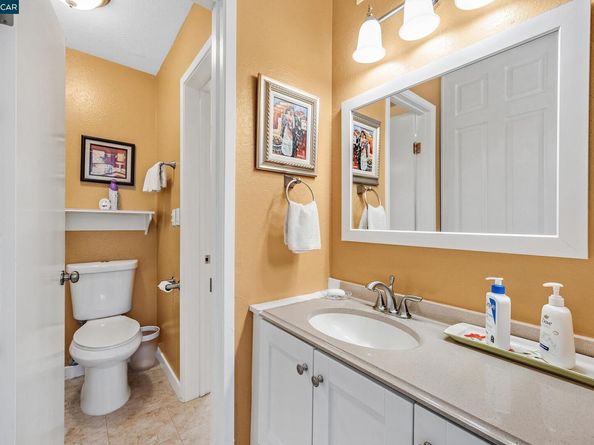 1496 Ashwood Dr, Martinez CA 94553