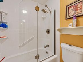 1496 Ashwood Dr, Martinez CA 94553