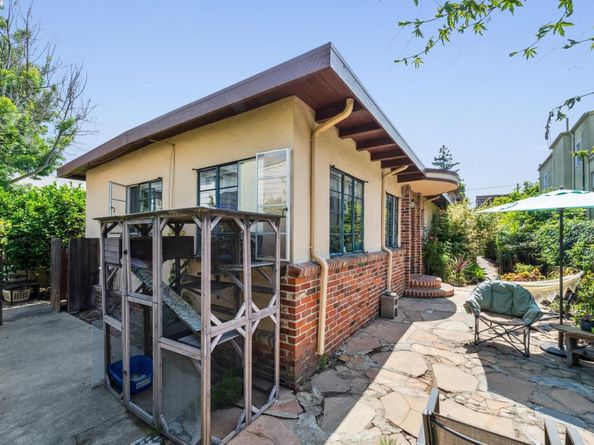 1421 Chestnut St, Alameda CA 94501
