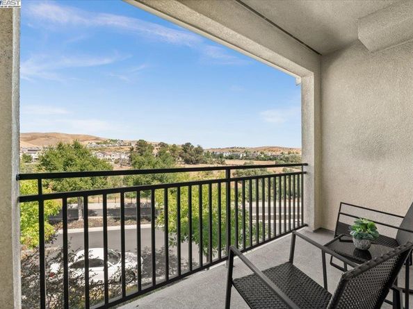 7090 Stags Leap Ln, Dublin CA 94568