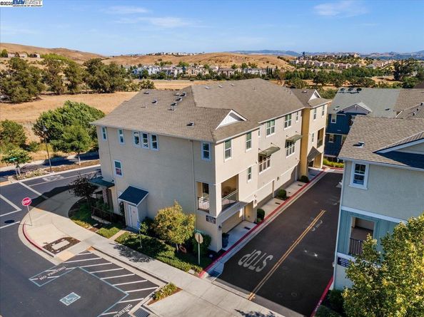 7090 Stags Leap Ln, Dublin CA 94568
