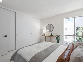 150 Pearl St 212, Oakland CA 94611