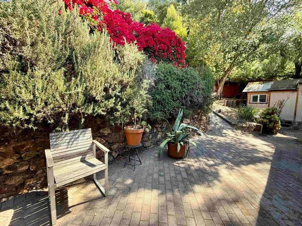 7308 Altura Pl, Oakland CA 94605