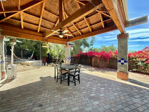 7308 Altura Pl, Oakland CA 94605