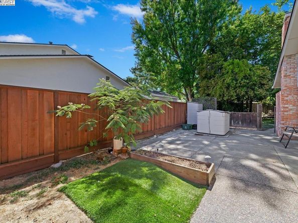 1834 Brooktree Way, Pleasanton CA 94566